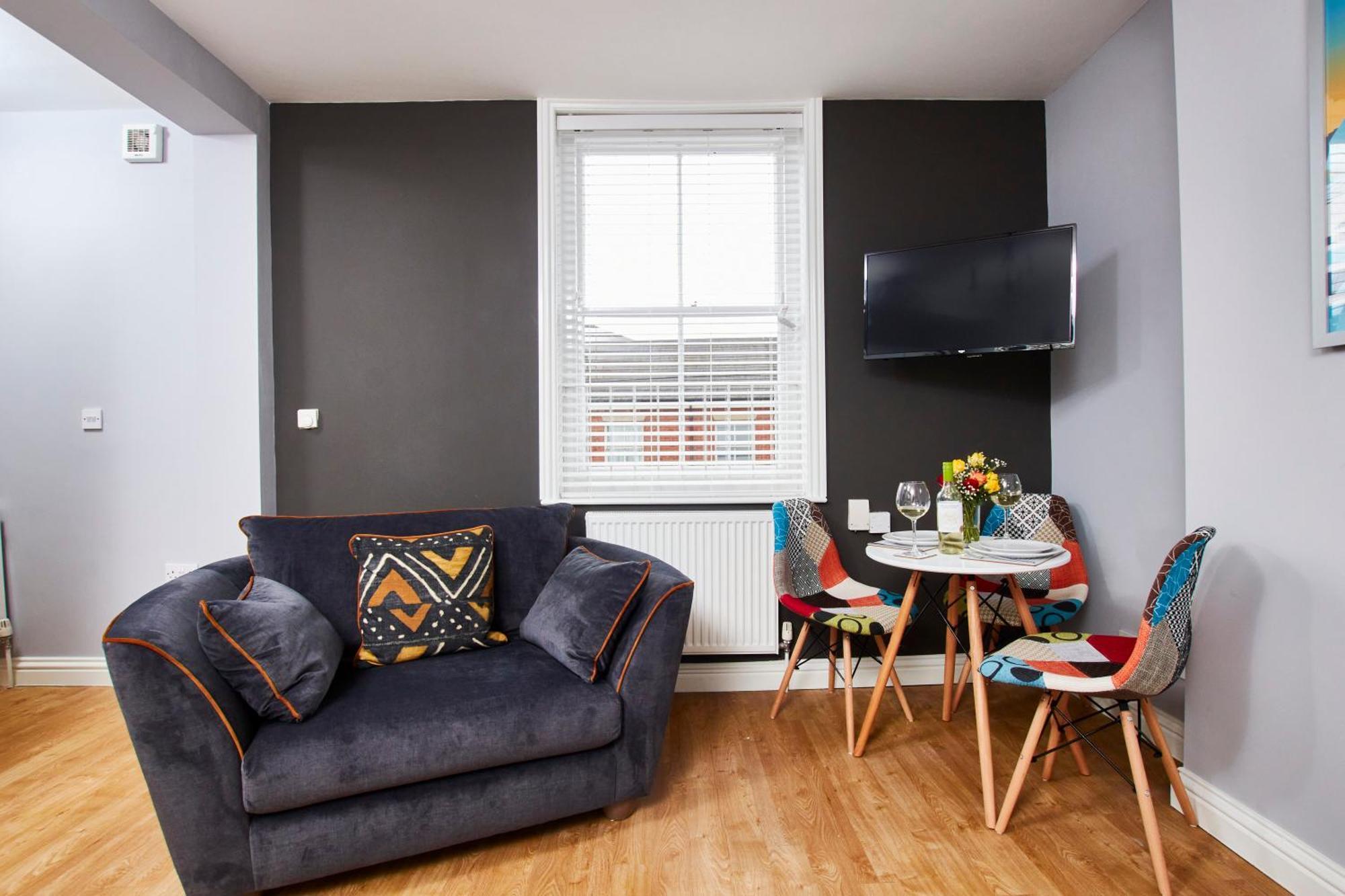 Delven House- Serviced Apartments Castle Donington Exterior foto